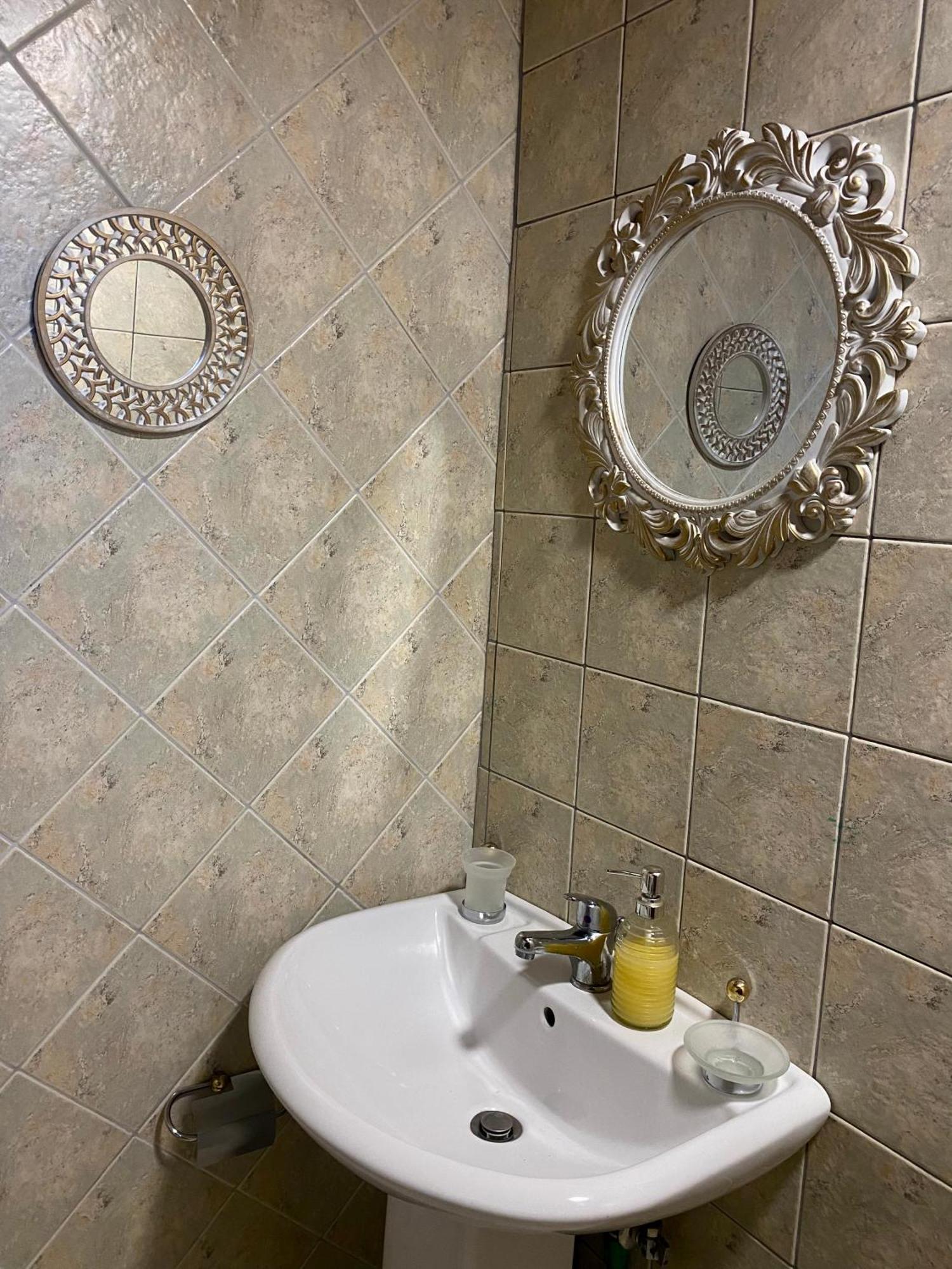 Panoramic View Guest House ジロカストラ エクステリア 写真