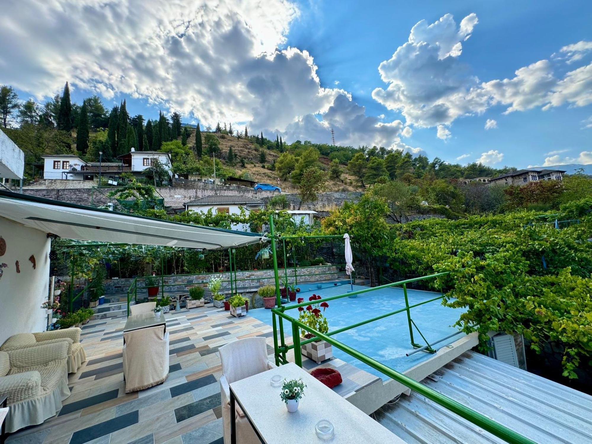 Panoramic View Guest House ジロカストラ エクステリア 写真