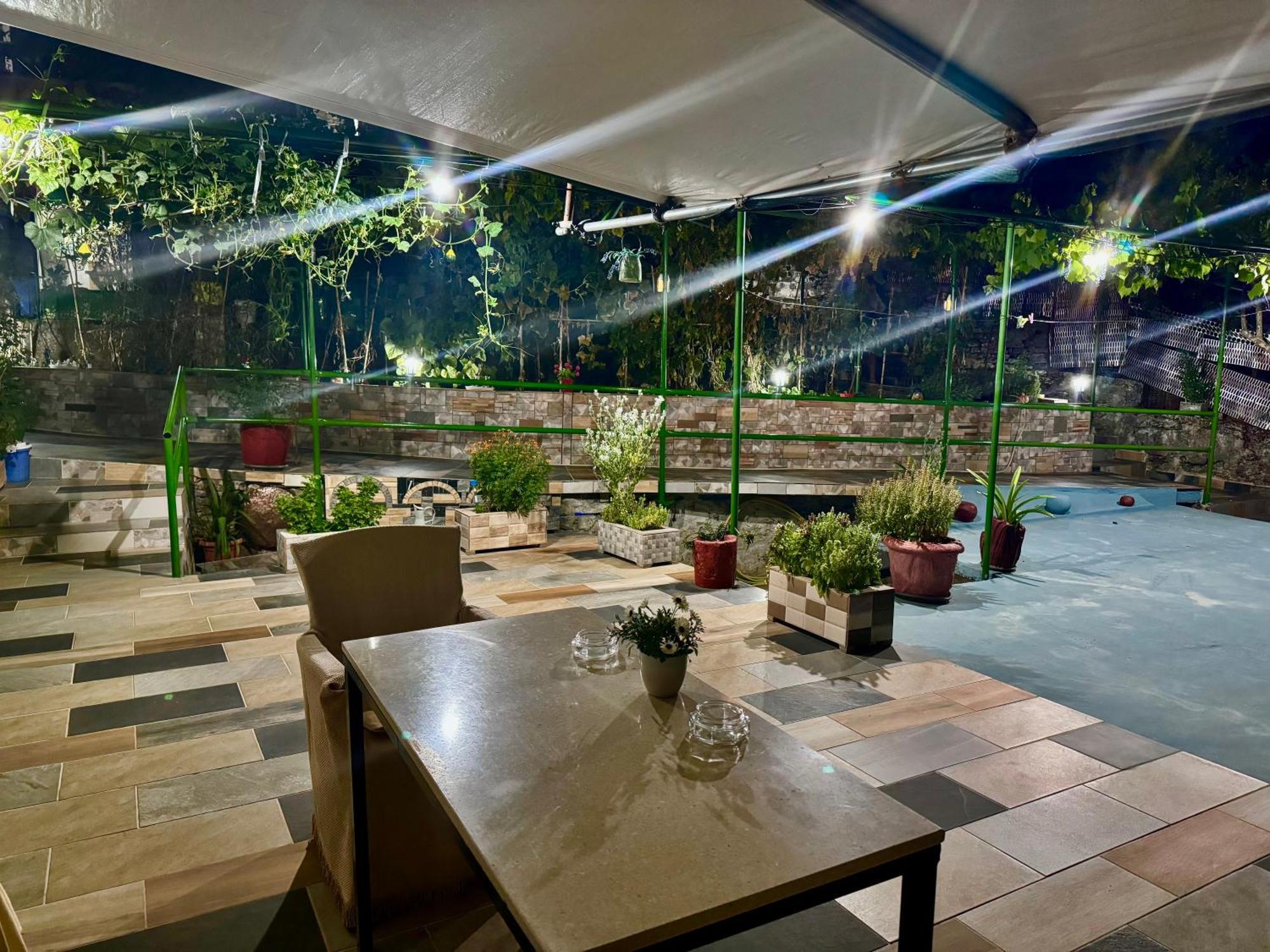 Panoramic View Guest House ジロカストラ エクステリア 写真